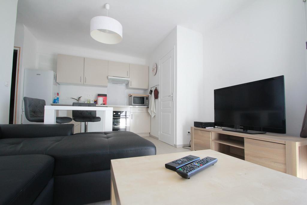 Apartment Urban 5 *